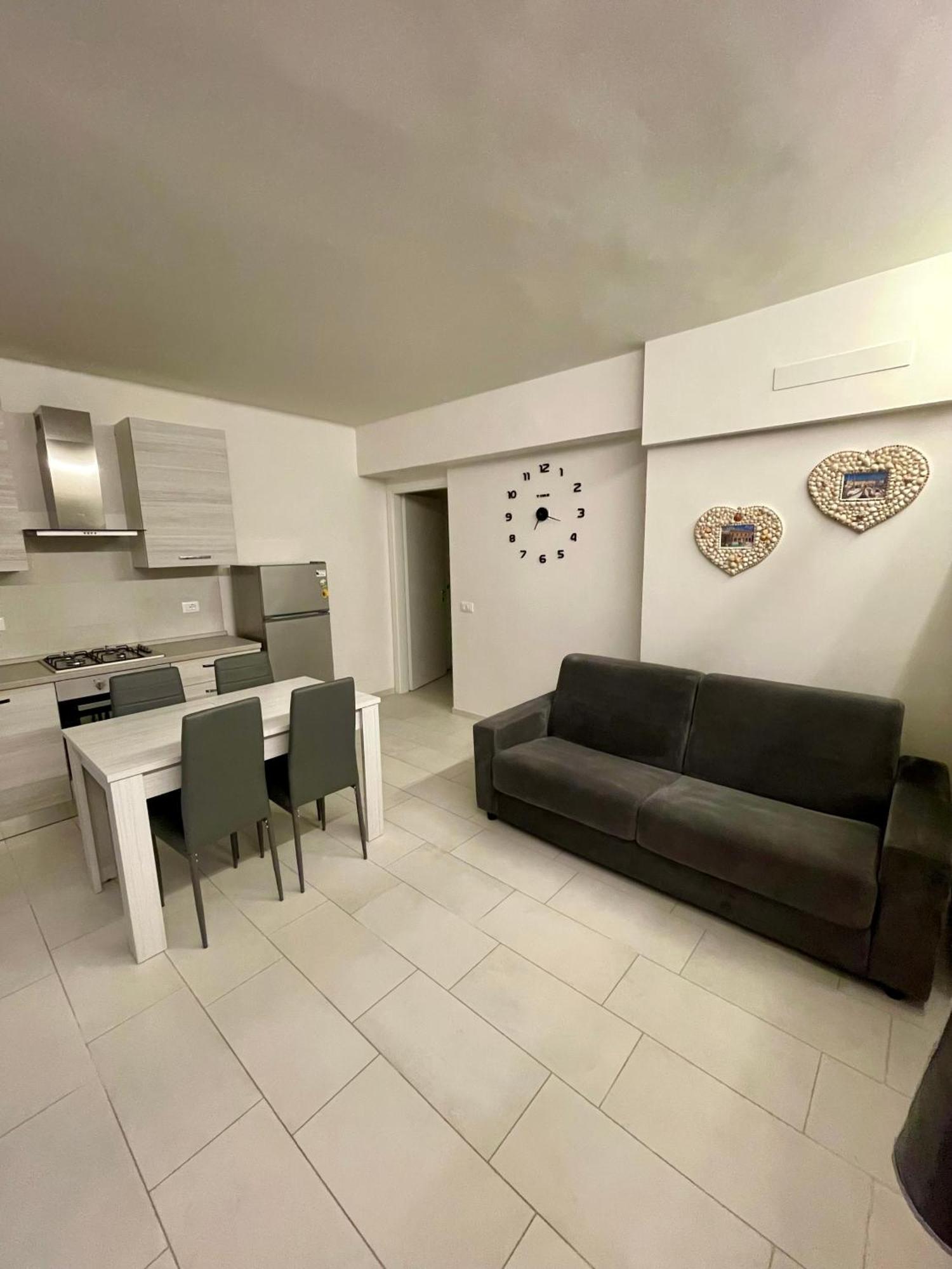 Apartament Anita'S House-Abitazione A Pochi Passi Dal Centro Pesaro Zewnętrze zdjęcie